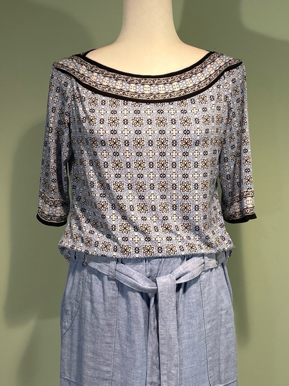 Women's Boatneck Top in Light Blue geometric print size L